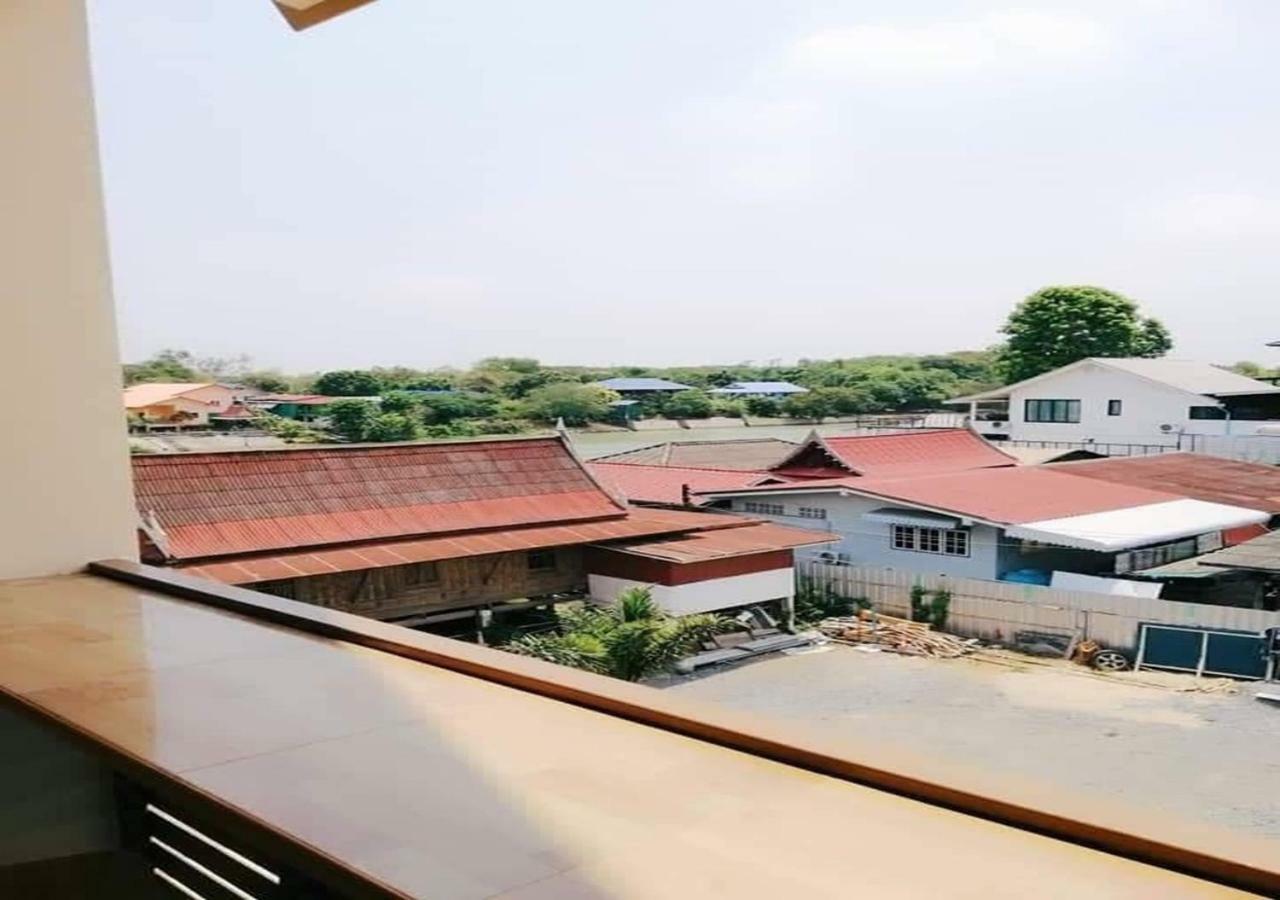 ホテルBaan Bua House 2 プラナコーン・シー・アユタヤ エクステリア 写真